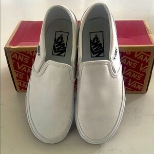Pair of LIKE NEW White Women’s Asher Slip-On Sneakers